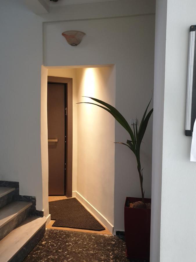 Renovated Studio With Roof Garden Access, 15 M Walk To Acropolis Apartment Athens Ngoại thất bức ảnh